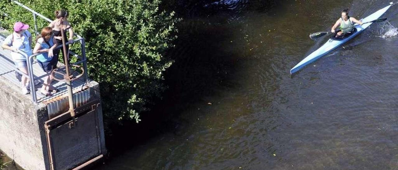 La zona de captación de agua del Umia, en Baión. // Noé Parga