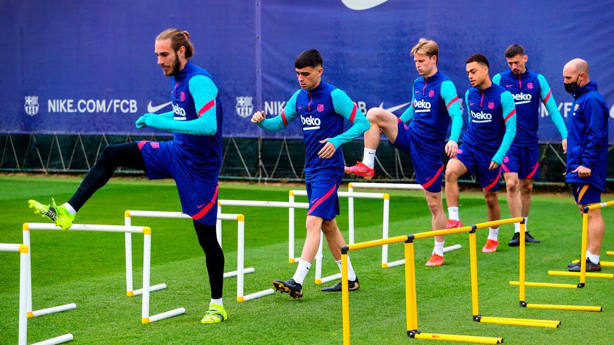 Sesión de recuperación y día libre para el Barça a las puertas del Clásico