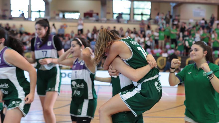 56.54: El Unicaja Mijas gana al Mataró y culmina su semana fantástica ascendiendo a Liga Femenina Challenge