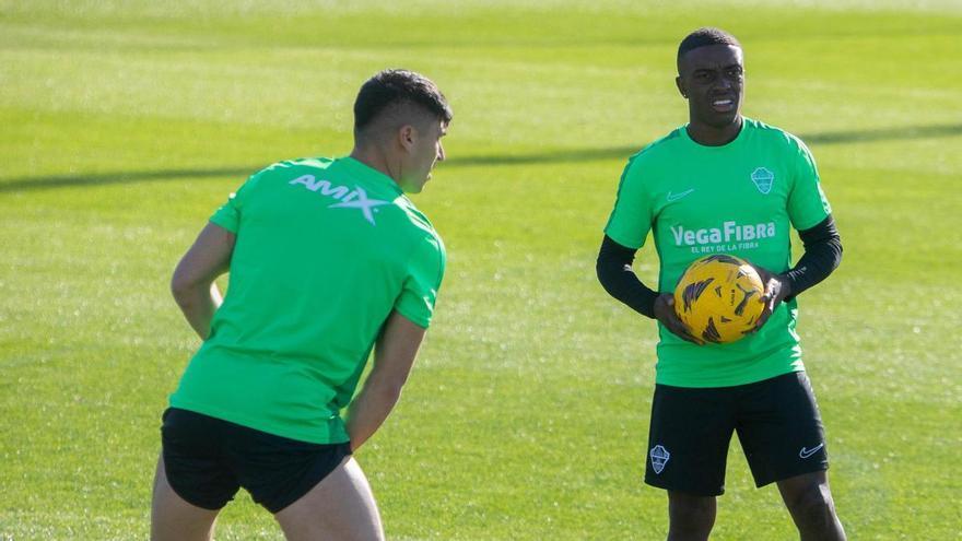 El ecuatoriano Seba Méndez es el único refuerzo de invierno que aún no ha debutado con el Elche