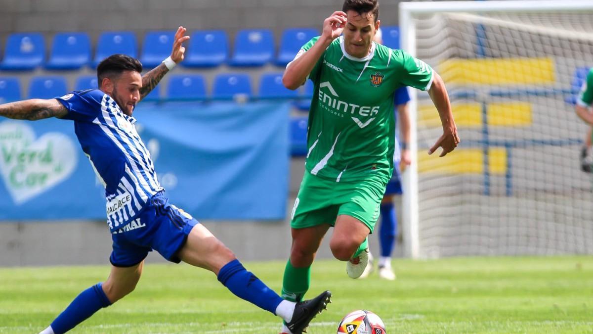 El Cornellà se complica la vida