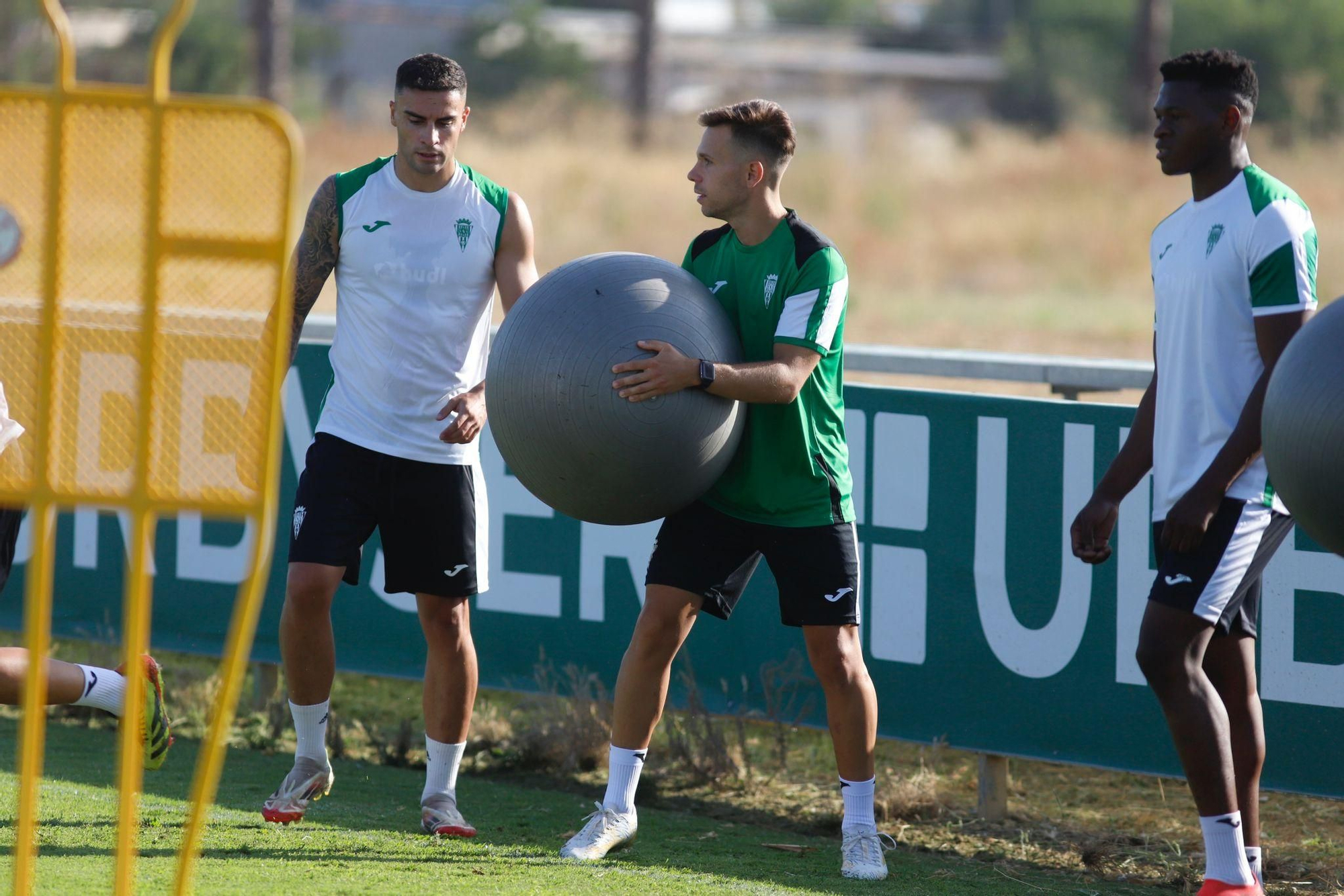 El primer entrenamiento de la pretemporada del Córdoba CF, en imágenes