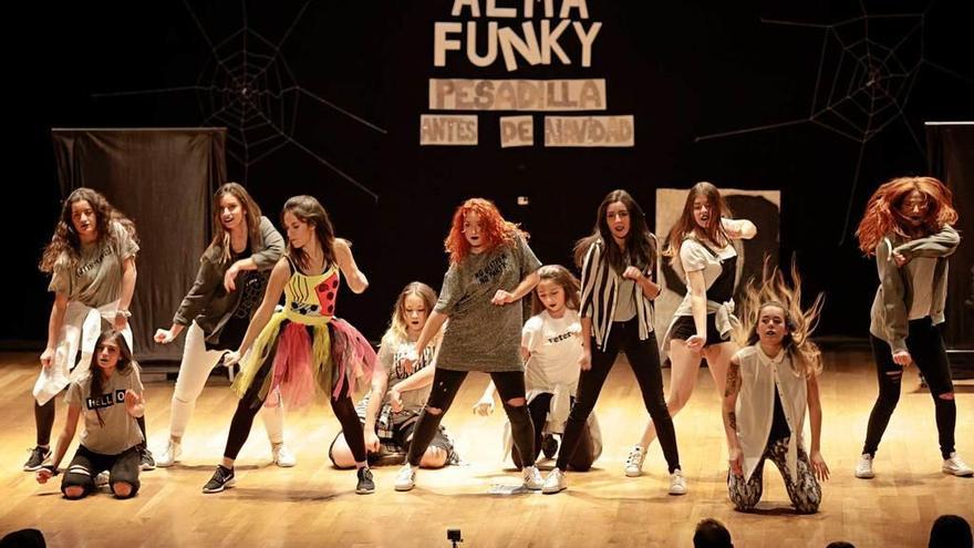 Festival de danza &quot;Alma funky&quot; en Pumarín Gijón-Sur