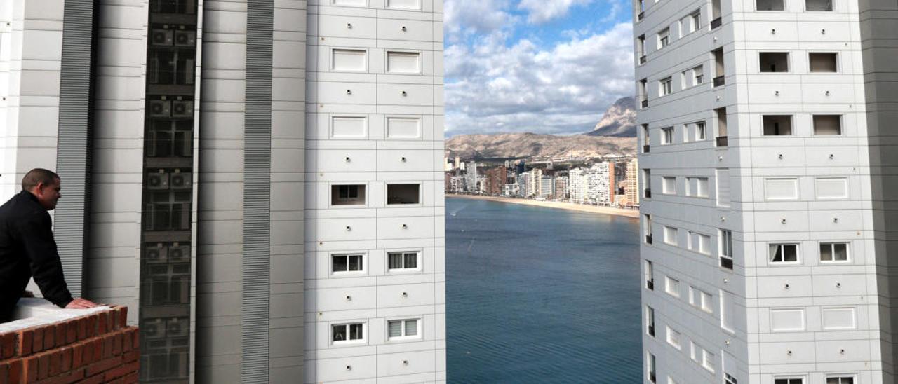 Las torres de Punta Llisera de Benidorm, ubicadas en el Rincón de Loix.