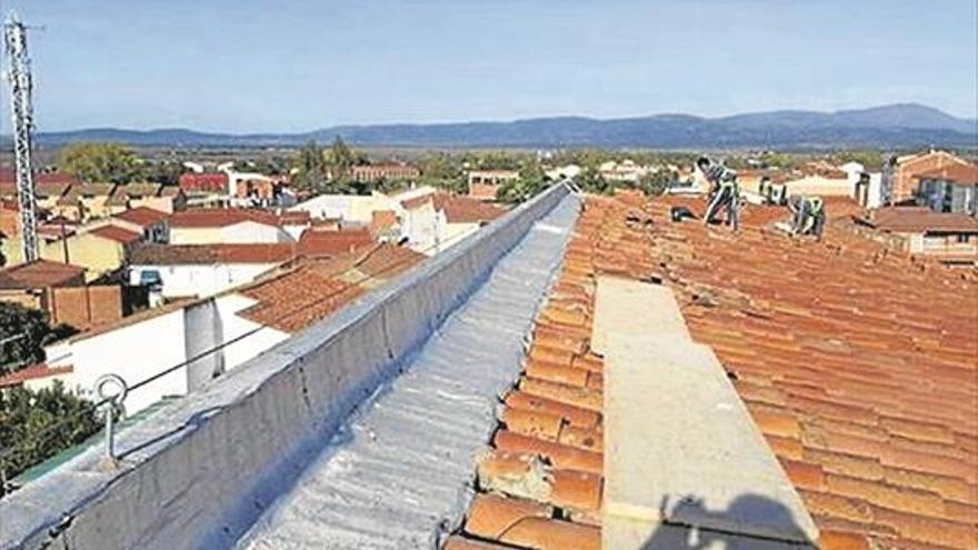 Rehabilitan el tejado de la antigua cámara agraria