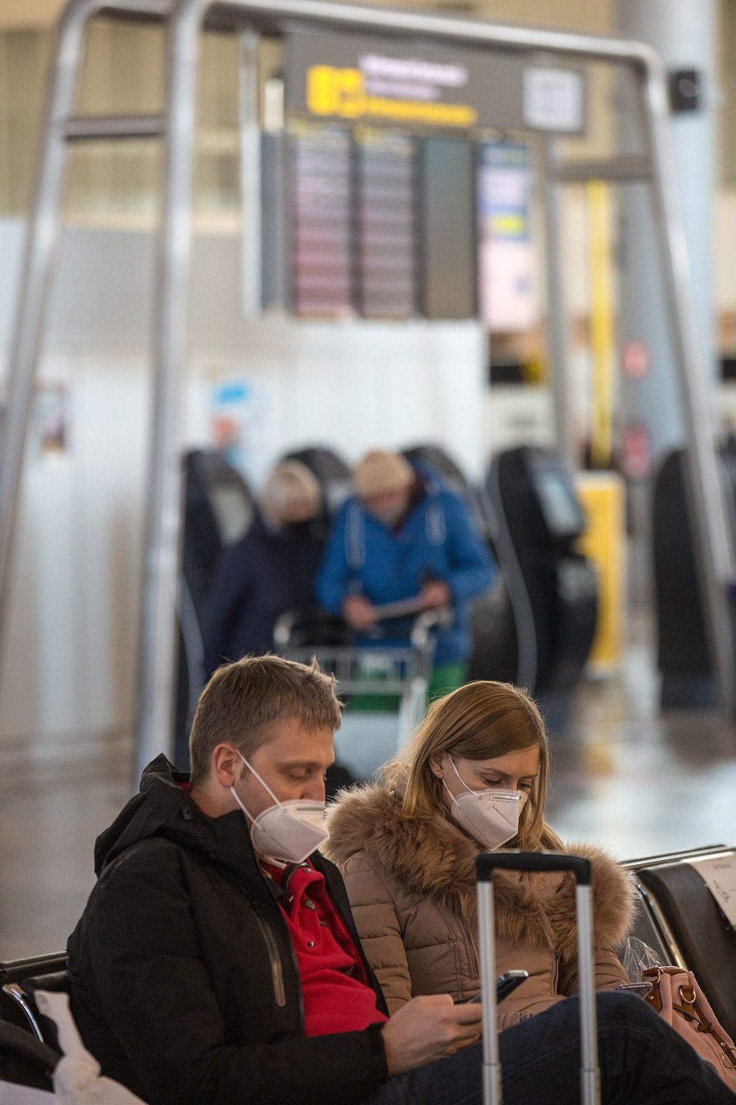 La tercera ola del covid devuelve al aeropuerto de Alicante a los tiempos del confinamiento de marzo