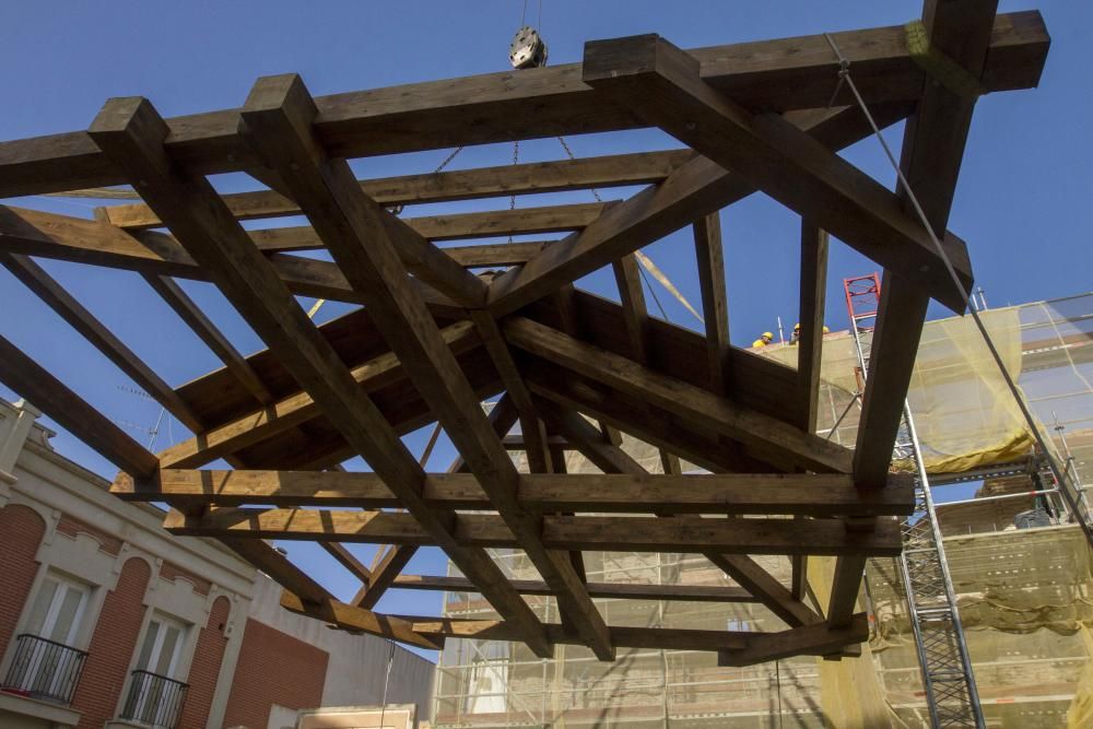 Montaje de la estructura de la bóveda del campanario de la Iglesia Santa María de Gracia de Cartagena