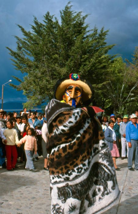 Perú - La huaconada, danza ritual de Mito.