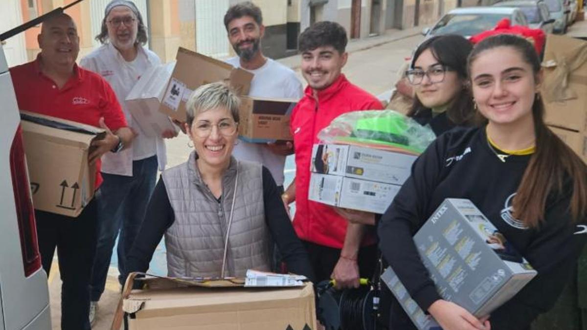 Una de las donaciones a ADISALGE durante los primeros días tras la dana.