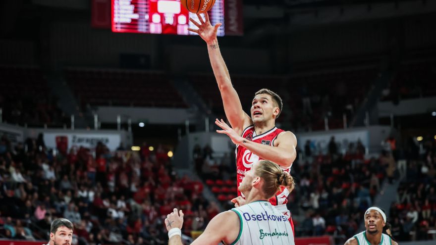 El Unicaja negocia con Emir Sulejmanovic