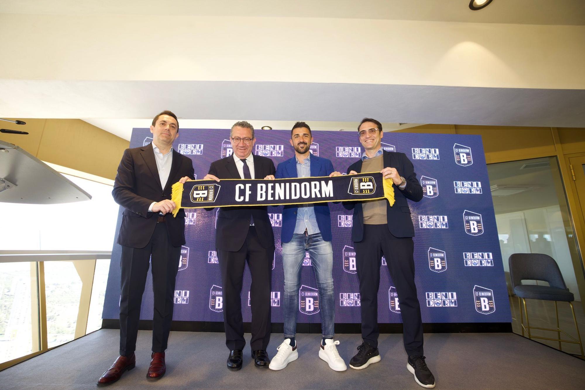 Así fue la presentación de David Villa para el 'nuevo' CF Benidorm