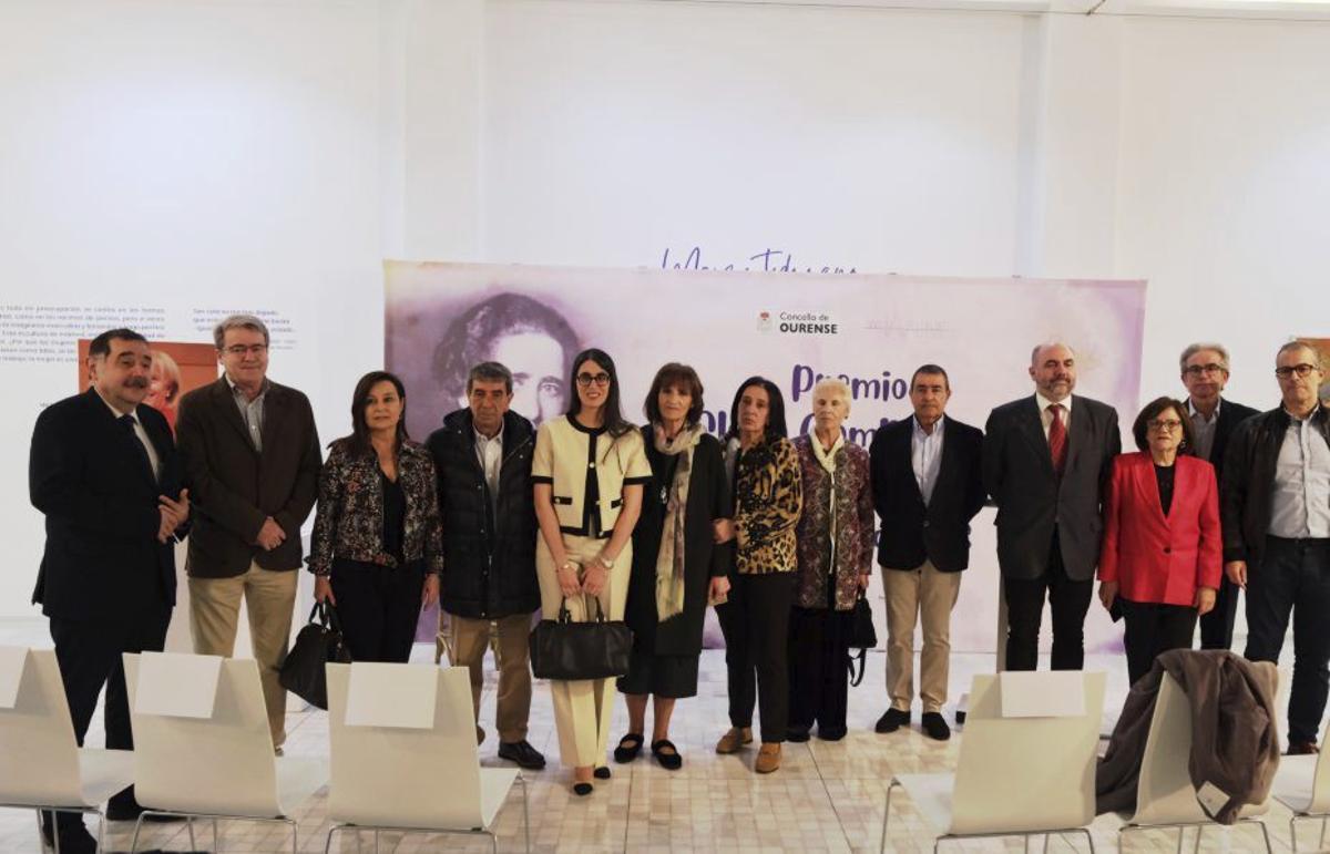 Familiares de Marisol Nóvoa y compañeros en la CEO, en el acto. | ROI CRUZ