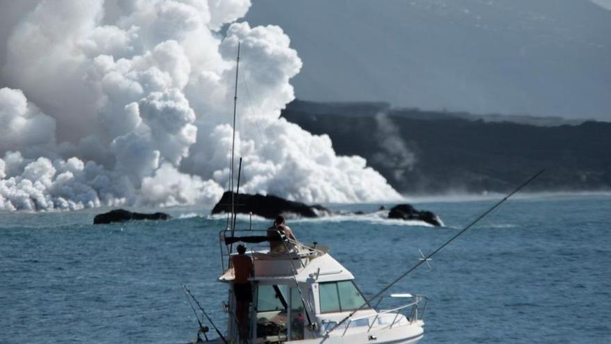 La Armada dibujará el nuevo mapa de la costa tras la erupción del Tajogaite