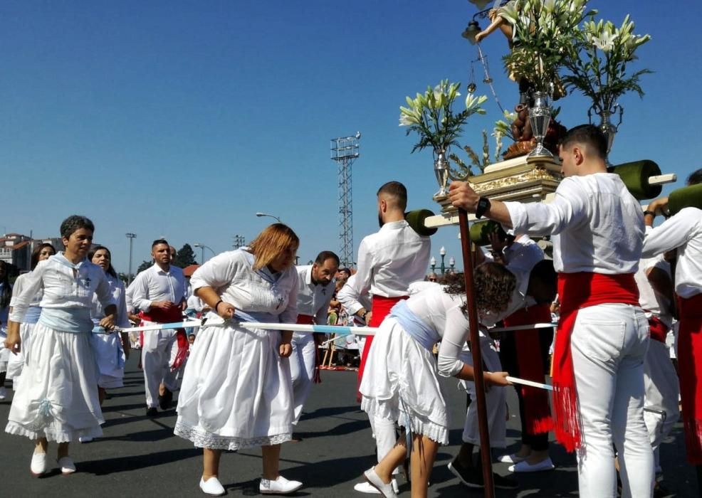 Marín celebra este sábado la fiesta de San Miguel, con la ancestral Danza de Espadas.