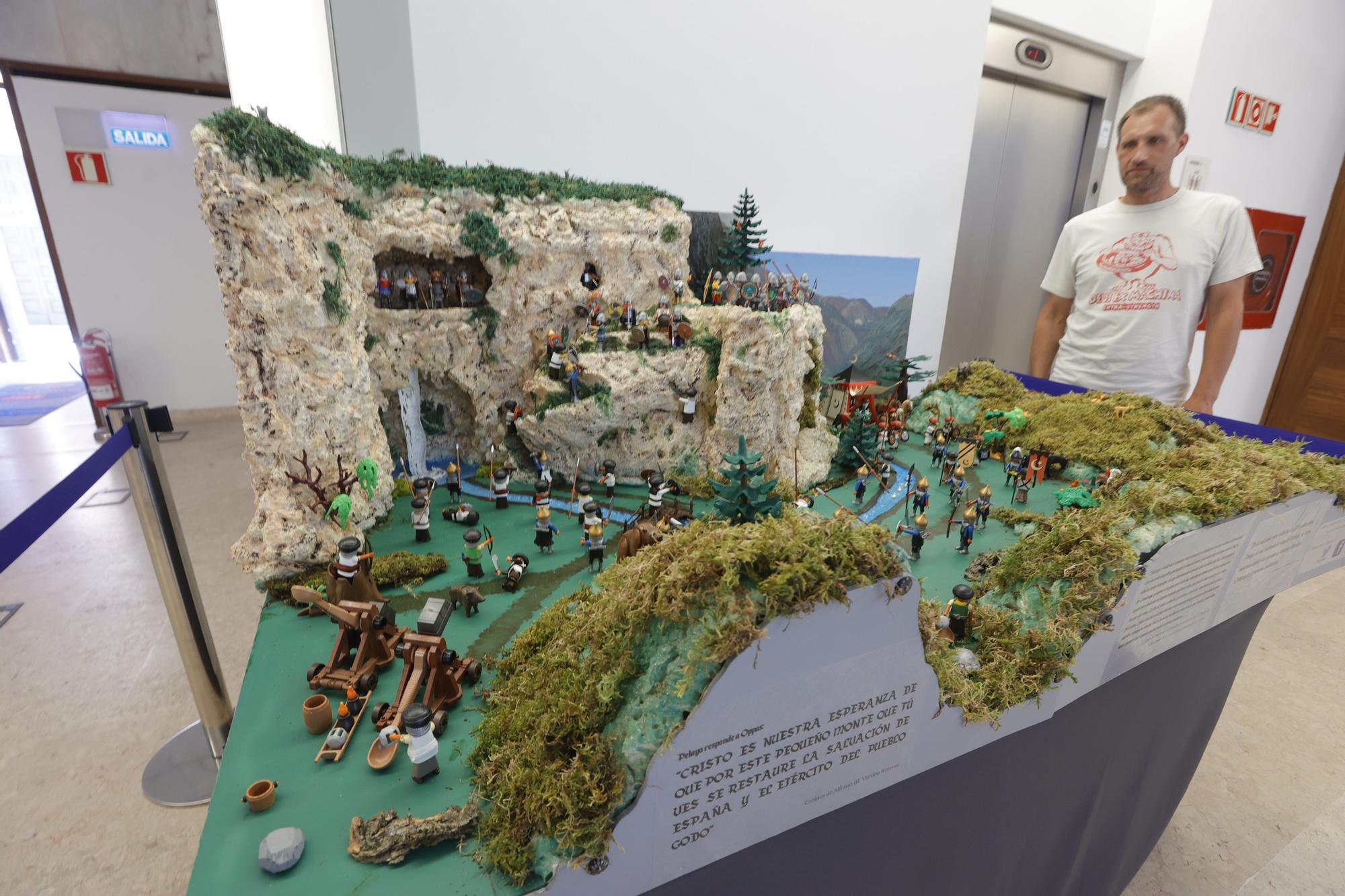 EN IMÁGENES: Así es la recreación de la batalla de Covadonga con muñecos de Playmobil