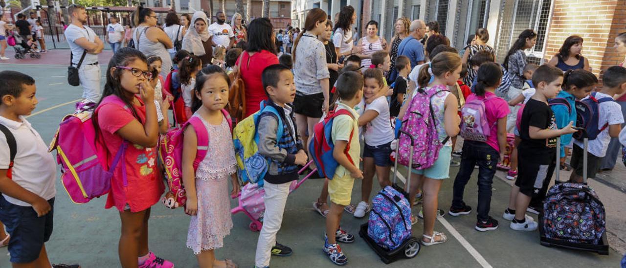 Primer día del curso en un colegio de la provincia el año pasado.