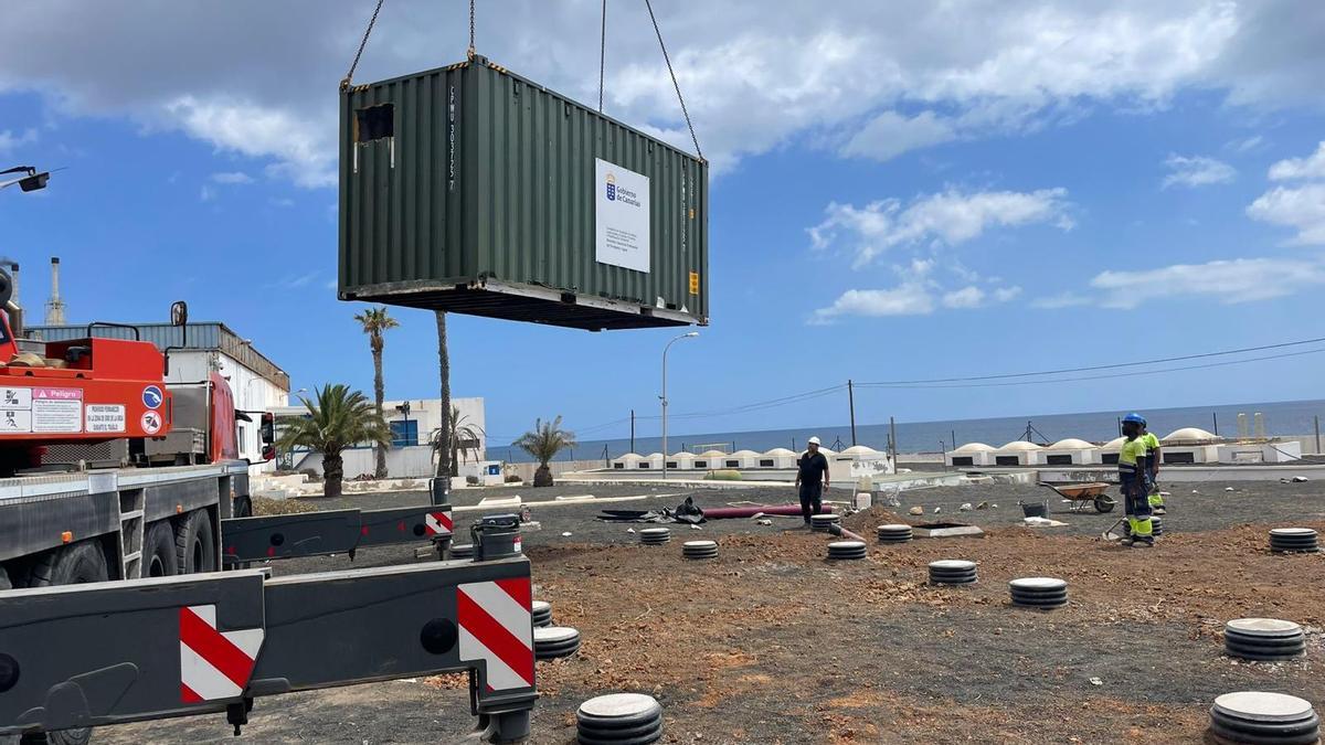 Una de las plantas desaladoras portátiles que han llegado a Lanzarote desde La Palma.