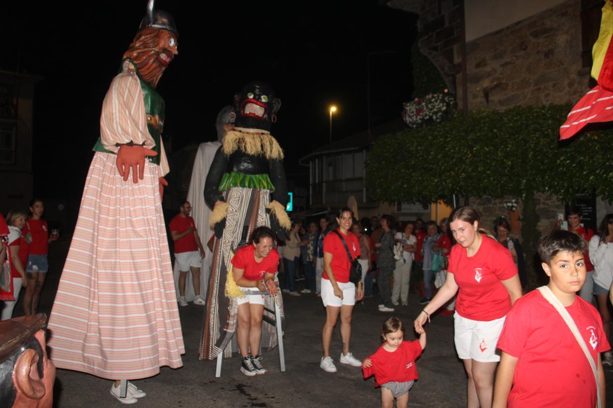 Mombuey a paso de gigante y a ritmo de gaita