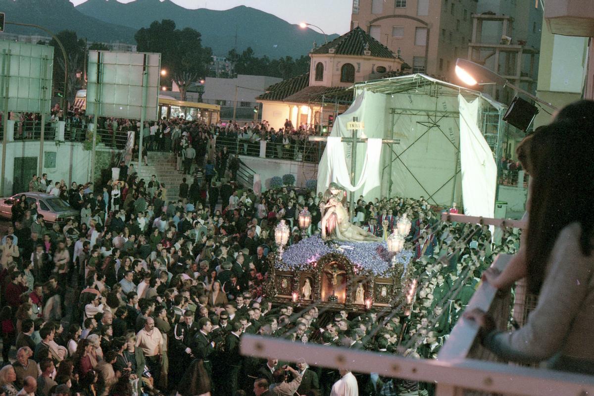 Salida de la Piedad del tinlago instalado junto al colegio La Goleta.