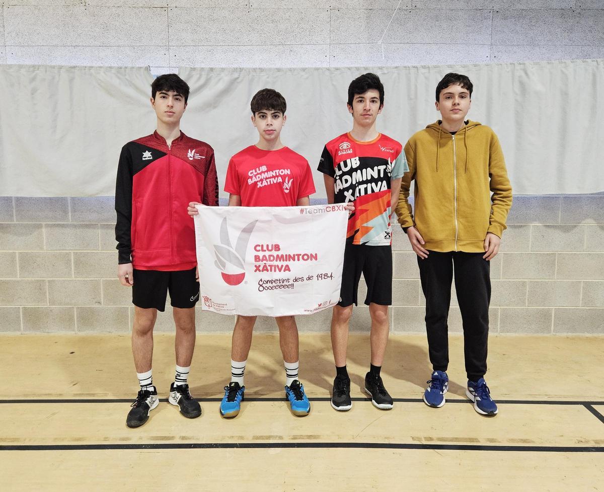 Jugadores cadetes del CB Xàtiva en la jornada autonómica.