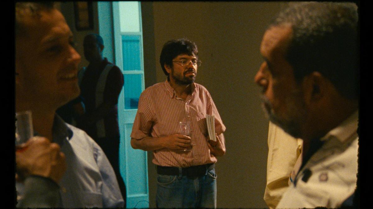 Fotograma de "Un poeta", película colombiana que mezcla drama y comedia.