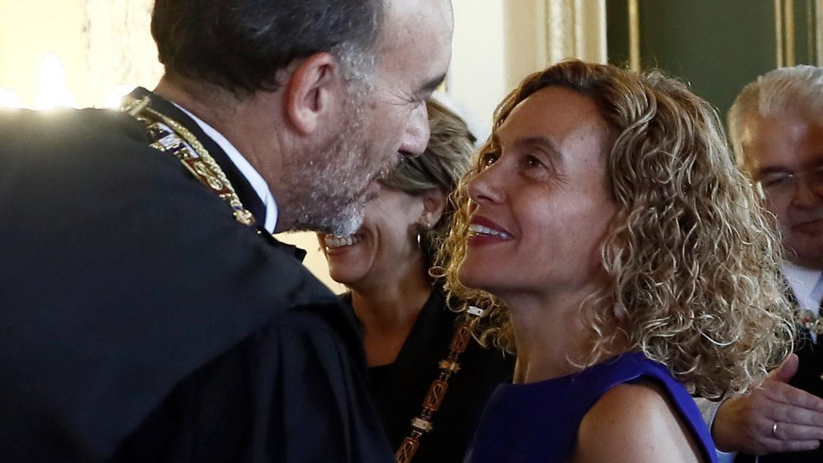 El presidente de la Sala de lo Penal del Tribunal Supremo Manuel Marchena, y la presidenta del Congreso de los Diputados, Meritxell Batet.