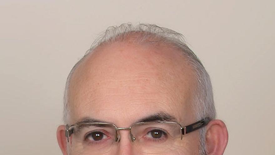 Fulgencio Fernández, presidente del Colegio de  Veterinarios de Murcia
