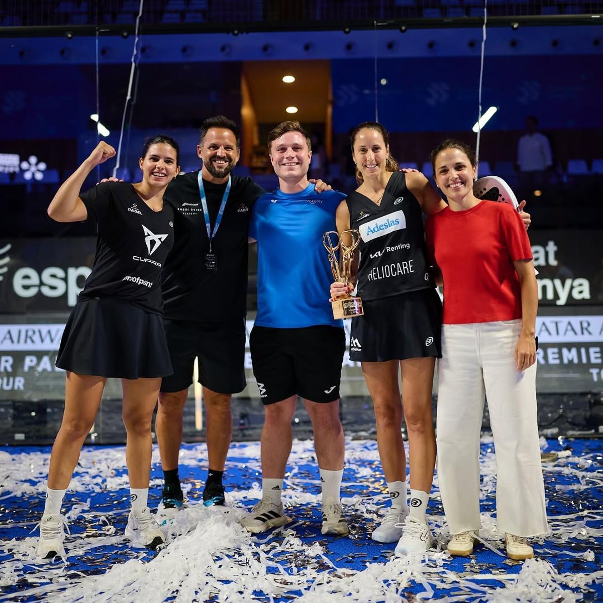Rodri junto a Delfi Brea y Gemma Triay además de el ficio Alberto Herraz y la psicóloga Eli Amatriain