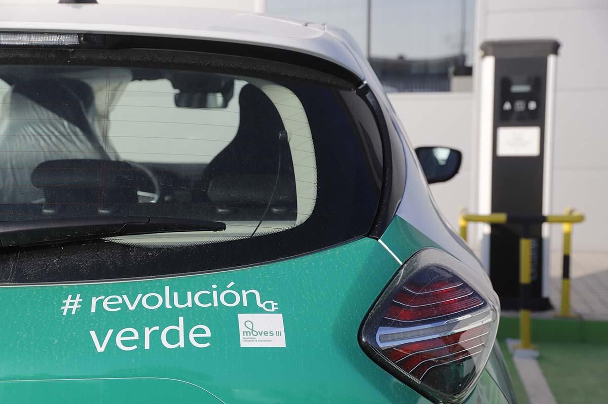Los nuevos vehículos 100% eléctricos de la Junta de Andalucía en Córdoba