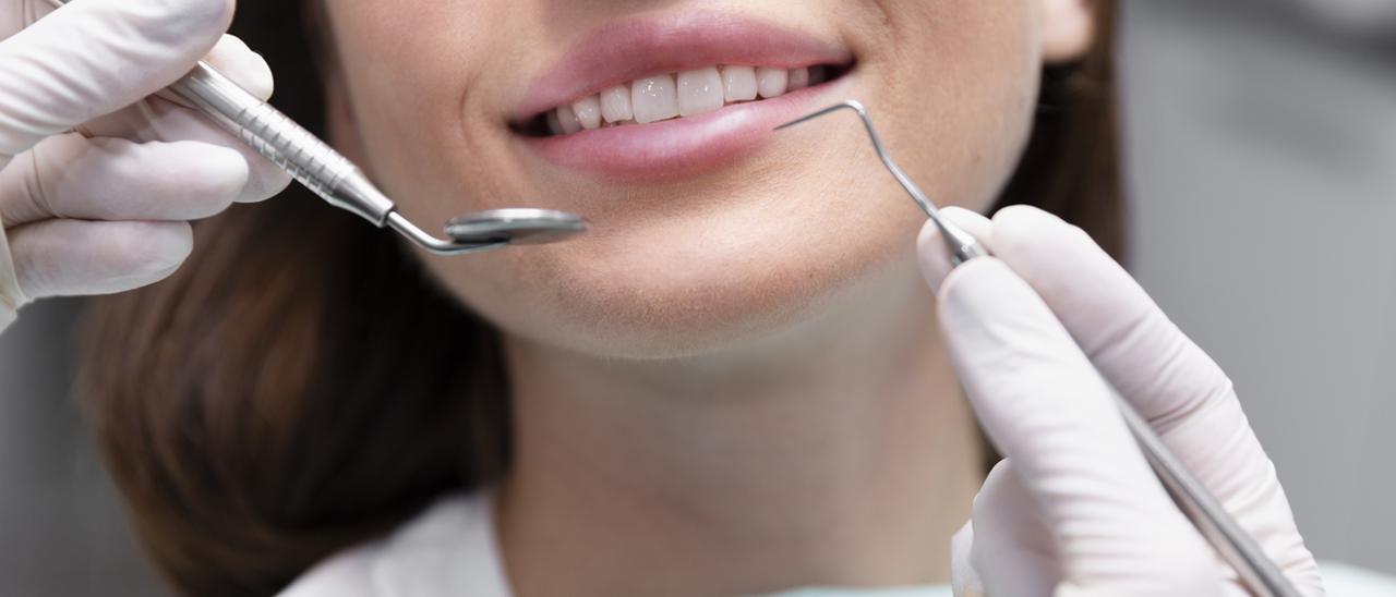 Las ocho cosas que los dentistas pueden saber de ti solo mirando tus dientes