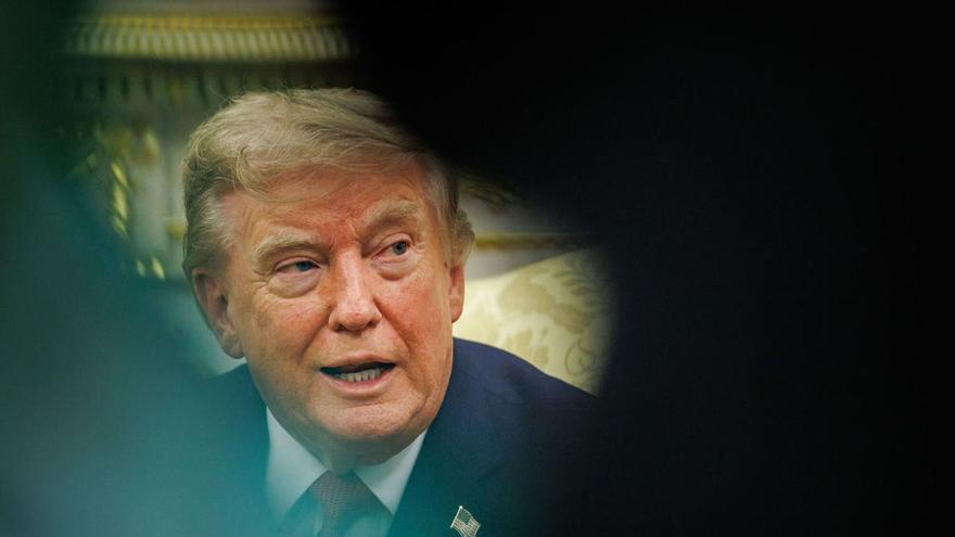 Trump recluta a empresas privadas para lanzar operaciones ofensivas contra "ciberdelincuentes extranjeros" replicando el modelo de China y Rusia