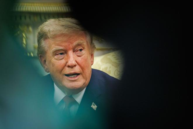 Trump recluta a empresas privadas para lanzar operaciones ofensivas contra "ciberdelincuentes extranjeros" replicando el modelo de China y Rusia