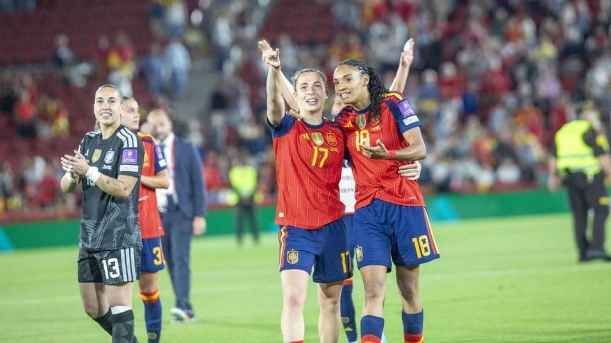 Lucía Corrales vive una noche inolvidable en Son Moix: «Es una locura»