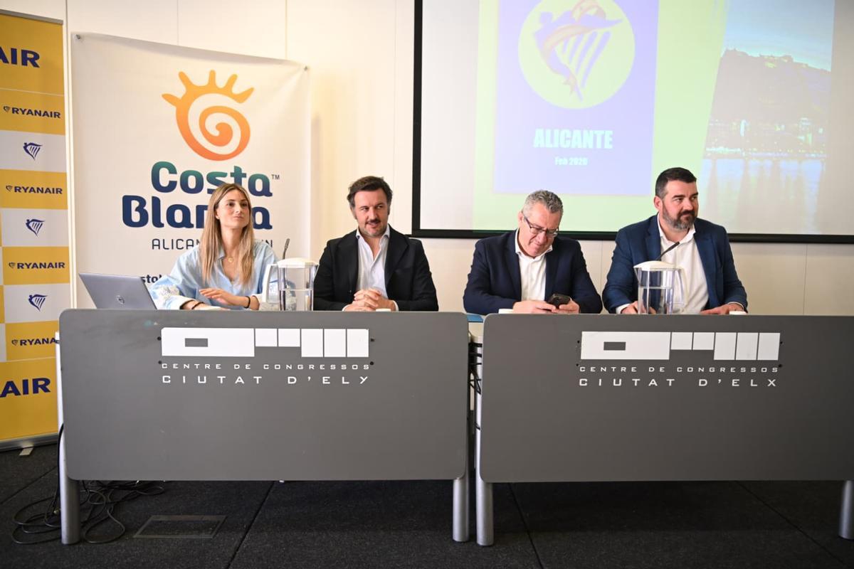 Ryanair presenta en Elche su nueva programación de vuelos