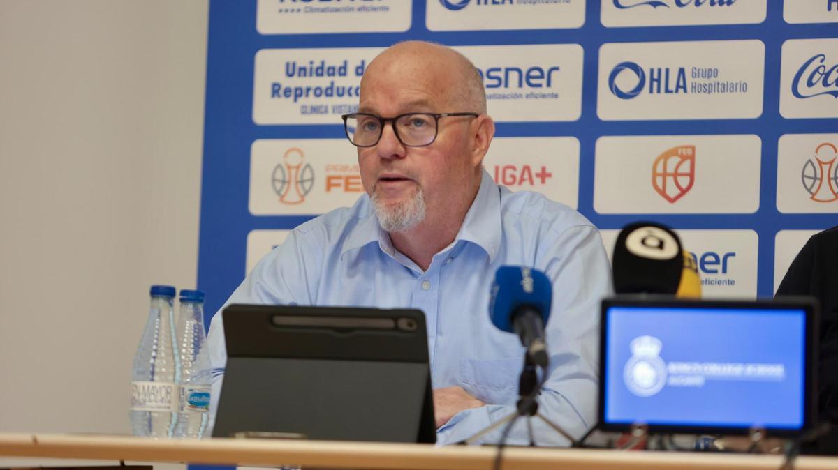 Ignacio Alonso explica la situación económica del HLA Alicante