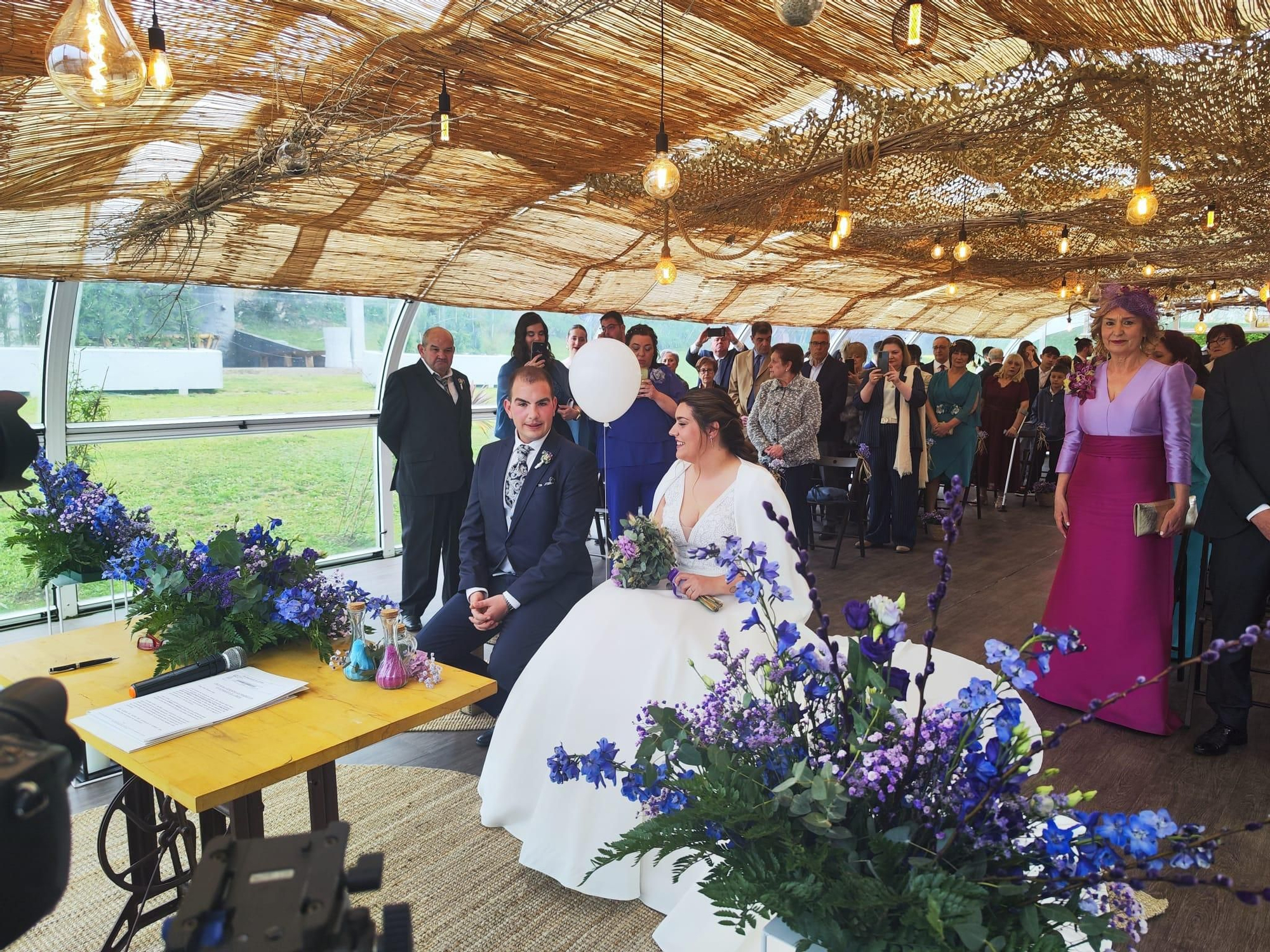 La boda de María y Adrián, en imágenes