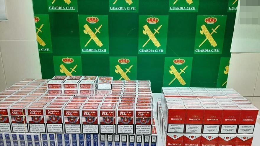 Intervienen 347 cajetillas de tabaco ilegal a dos vecinos de Madrid