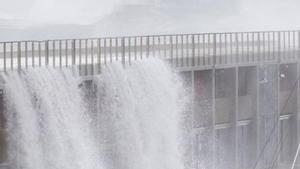 Temporal de mar a Barcelona.