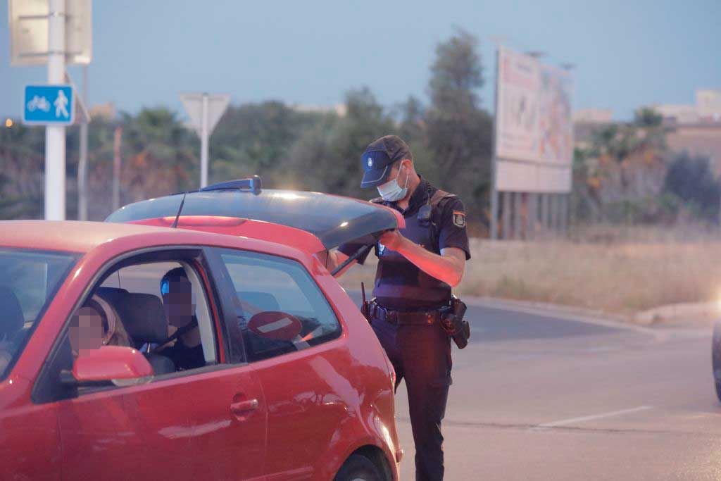 Ofensiva contra el botellón en Son Castelló