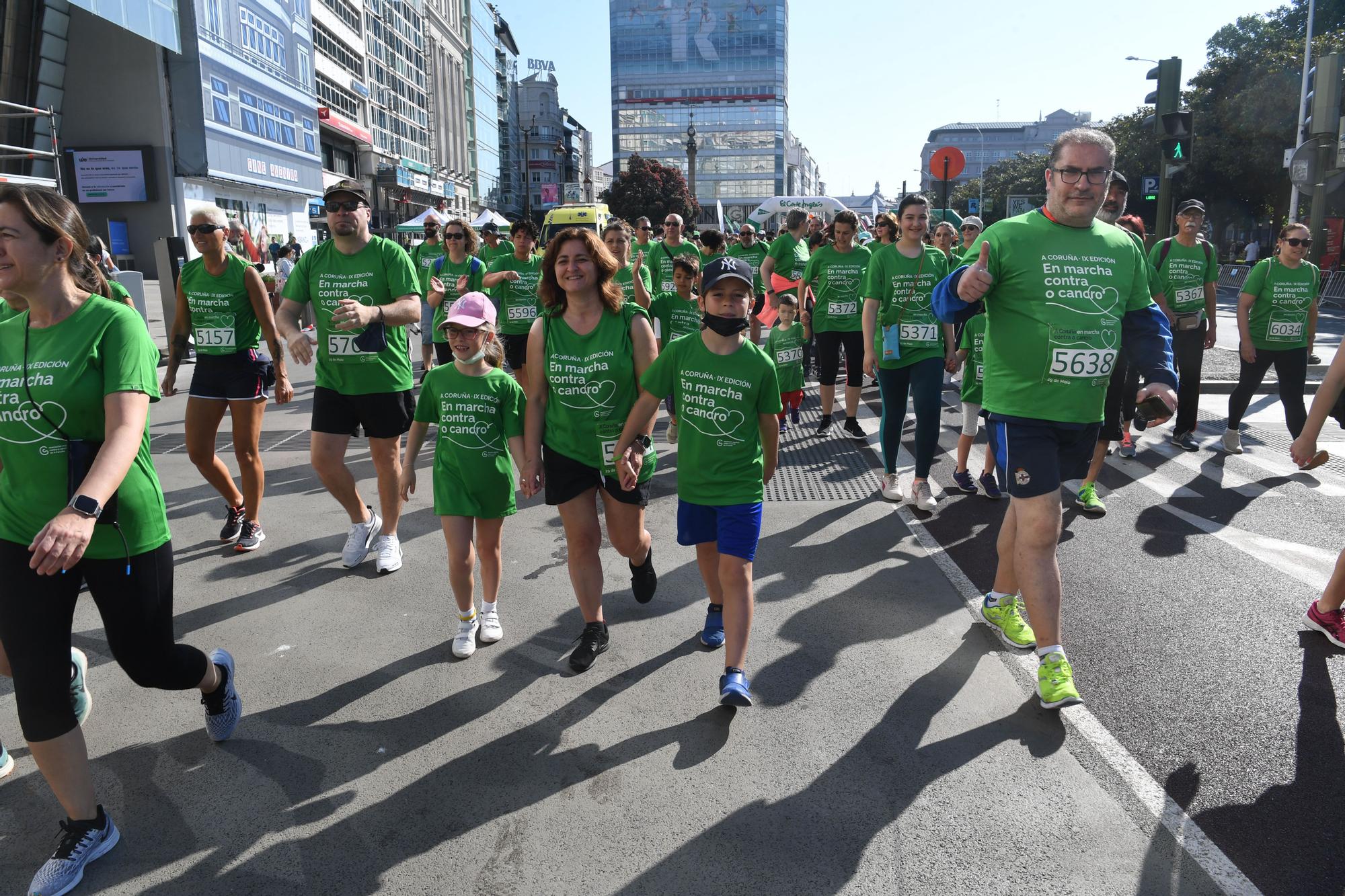 La Carrera contra el Cáncer tiñe de verde la ciudad