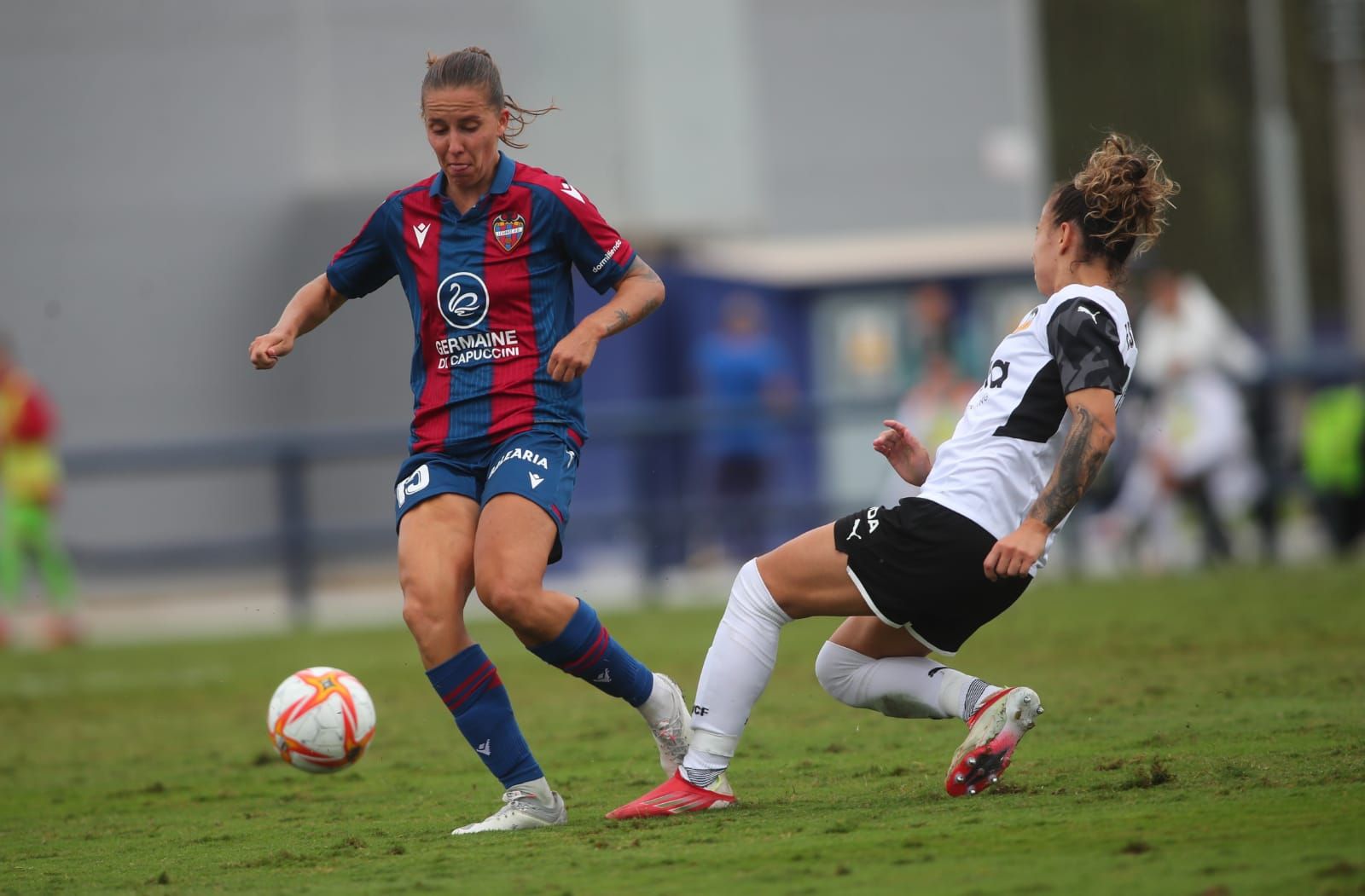 Las mejores imágenes del Levante-Valencia de Primera Iberdrola