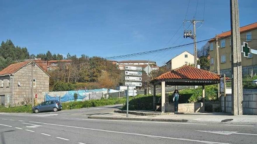 Vial de acceso al instituto y al colegio San Narciso. // S.A.