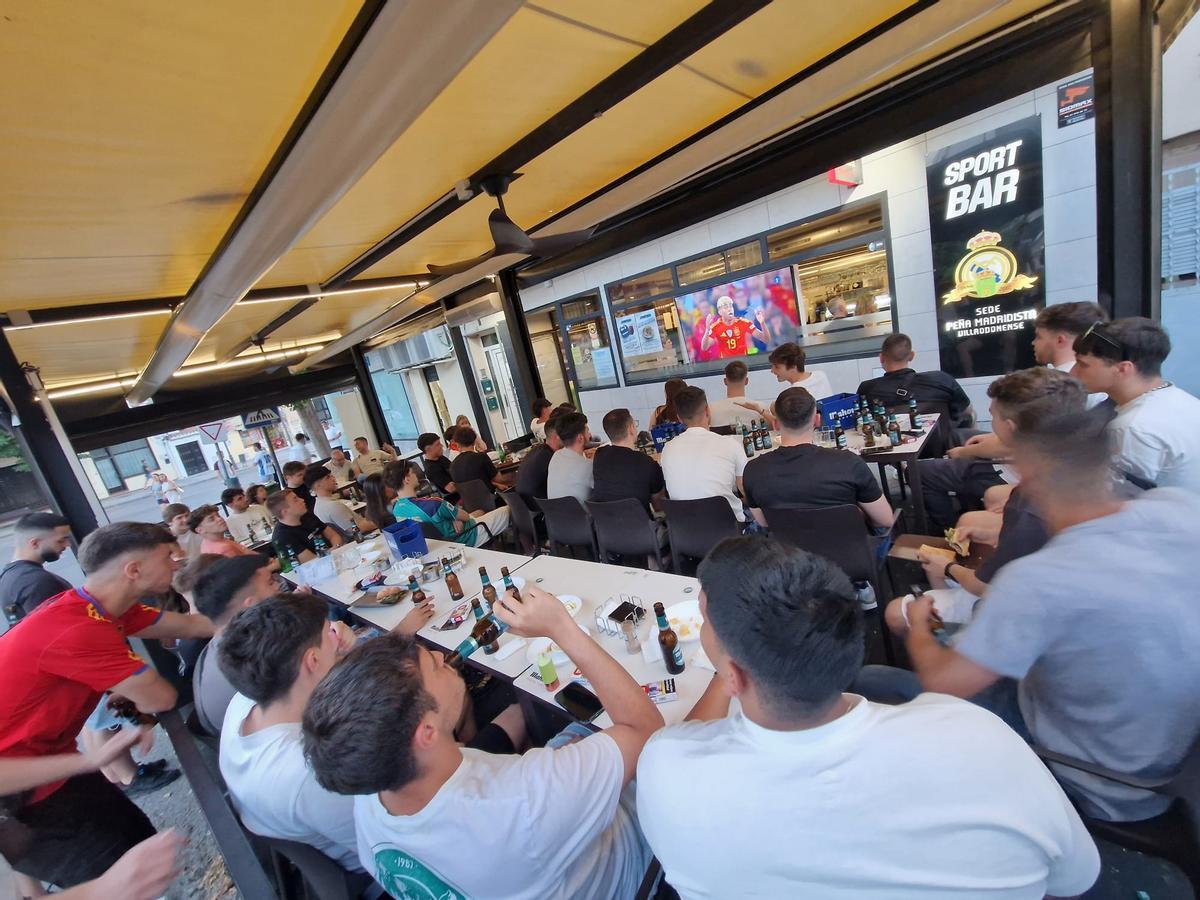 Ambiente en SportBar Villaviciosa de Odón.