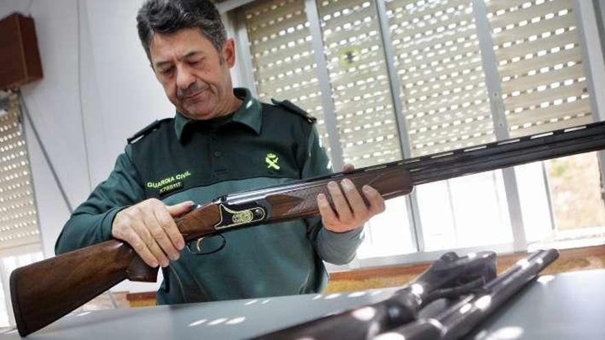 Luis Lalín, interventor de armas de Deza y Tabeirós. // Bernabé/Luismy