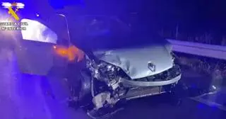 Un conductor se da a la fuga y acaba chocando contra un coche patrulla en Sabiñánigo
