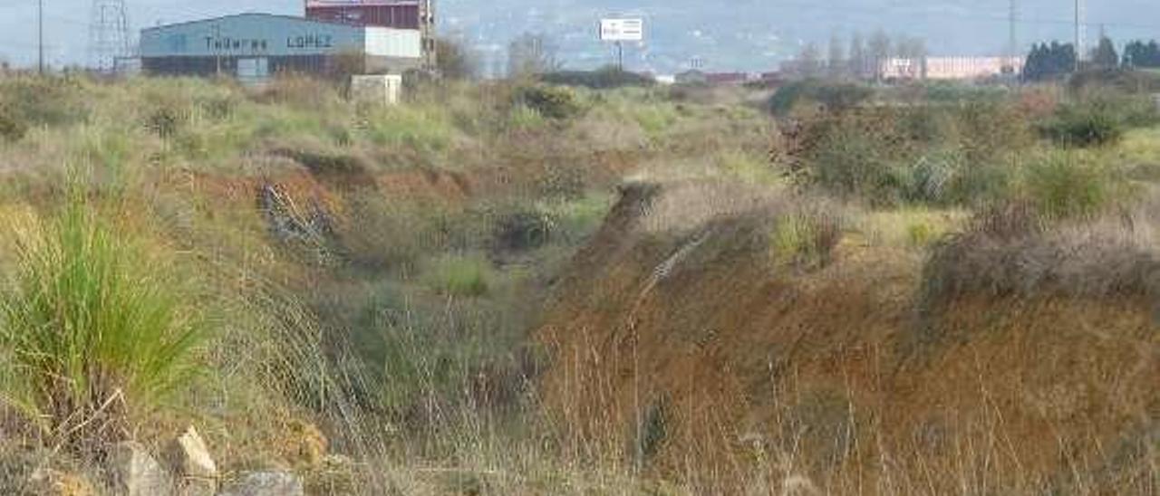 Terrenos del polígono de Bobes, abandonados.