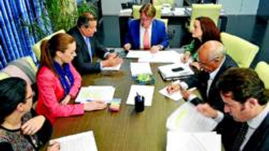 Turismo y Cetex trabajan en nuevas fórmulas de promoción conjunta