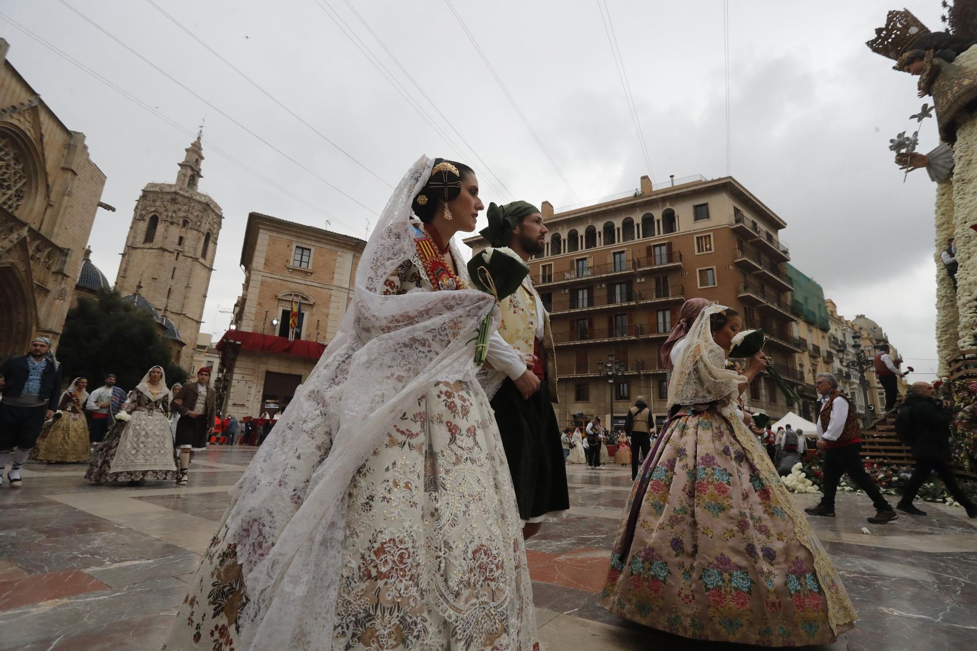 Búscate en el segundo día de ofrenda por la calle de la Paz (entre las 17:00 a las 18:00 horas)