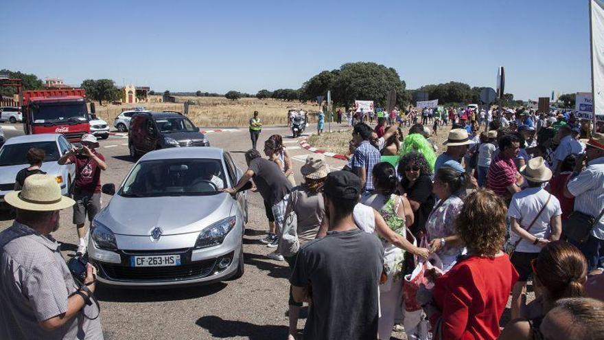 Ecologistas en Acción convocó la concentración contra la construcción de una mina de uranio en los municipios de la Mancomunidad de Yeltes (Salamanca)