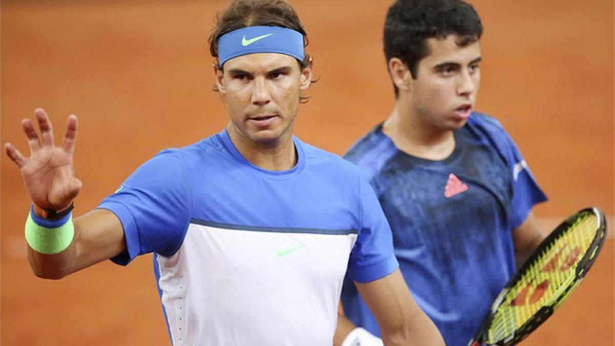 Nadal, junto a Munar, en el partido de este lunes